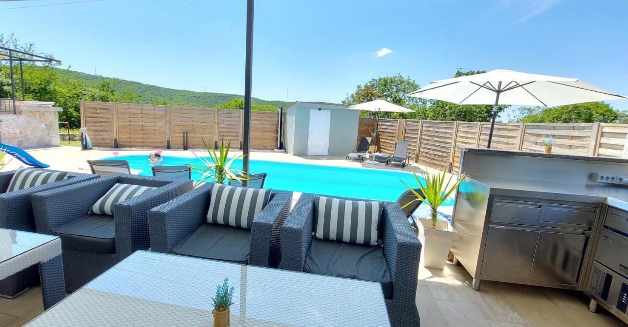 Holiday House Villa Bleu Korusce Exterior photo