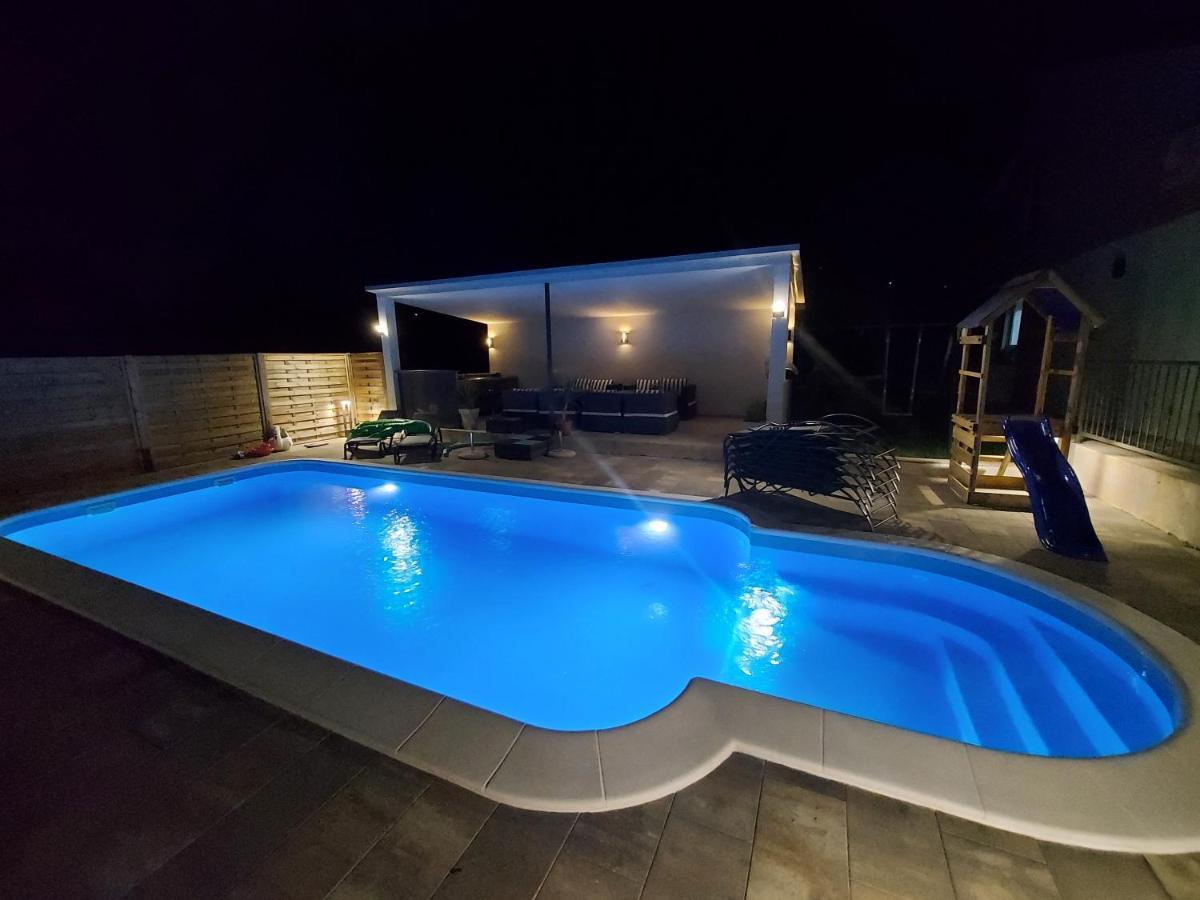 Holiday House Villa Bleu Korusce Exterior photo